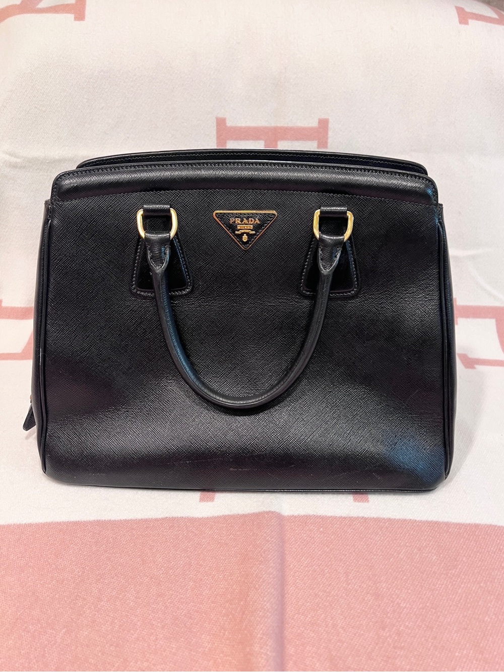 PRADA⭐️Gold Kiss lock and Key attached!Black Saffiano Satchel! Offers welcome! - Picture 3 of 16